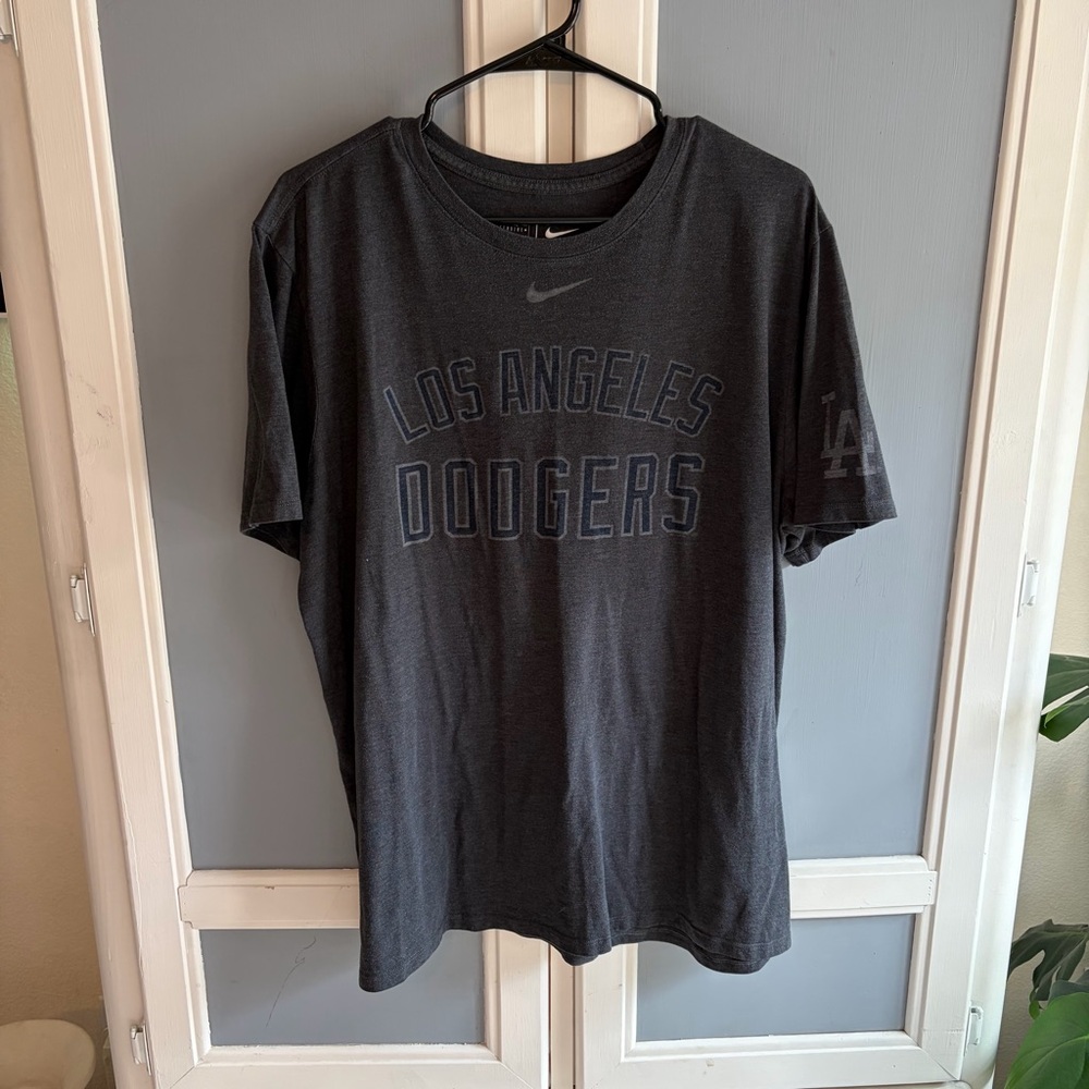 Nike Los Angeles Dodgers MLB Tri-Blend Athletic‎ Tee Shirt Men’s XL